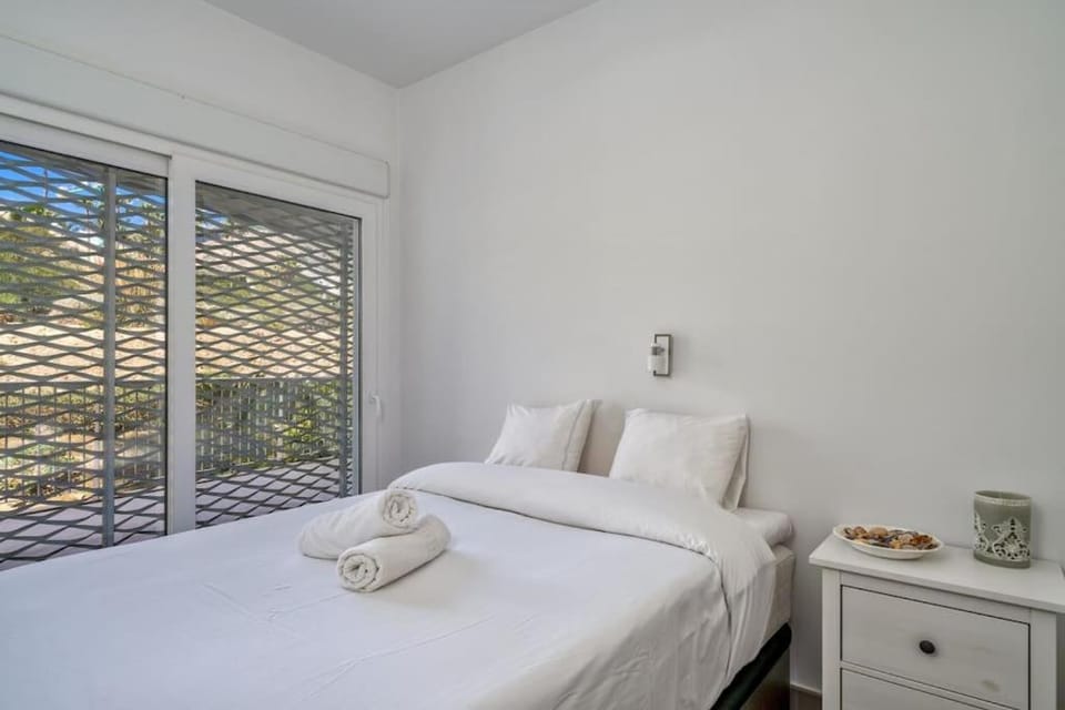 Sunny terrace with Jacuzzi by Costarentals- Ref 26 Apartment in Fuengirola