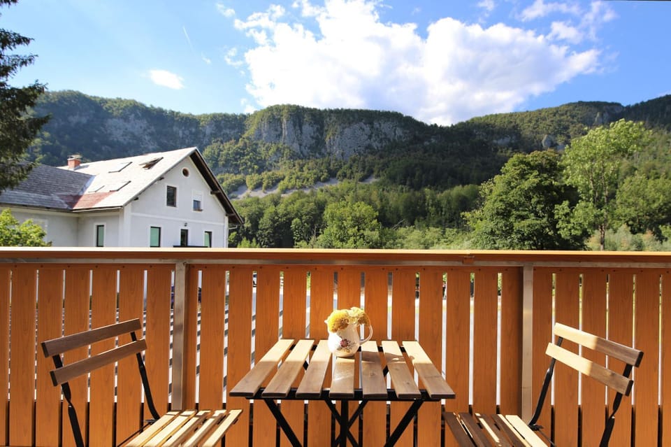 Natural landscape, Balcony/Terrace, Landmark view, Mountain view