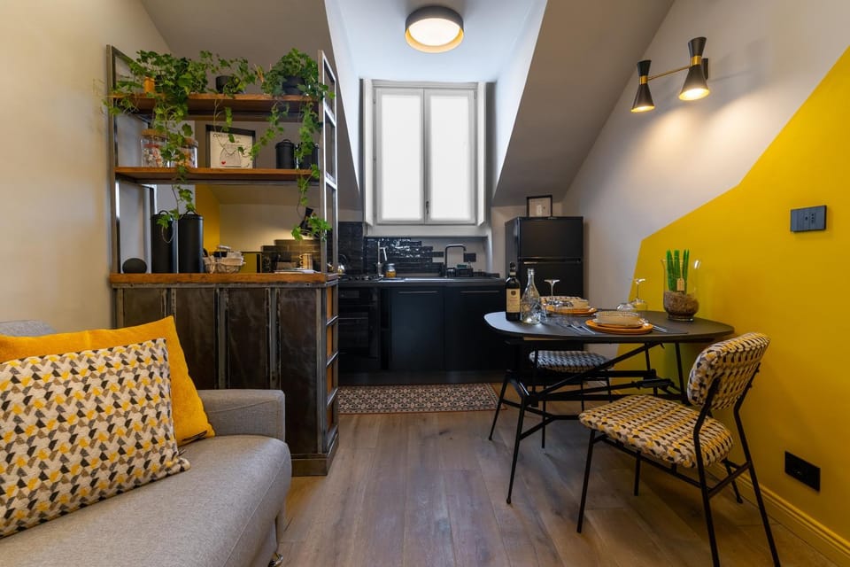 Kitchen or kitchenette, Living room, Dining area