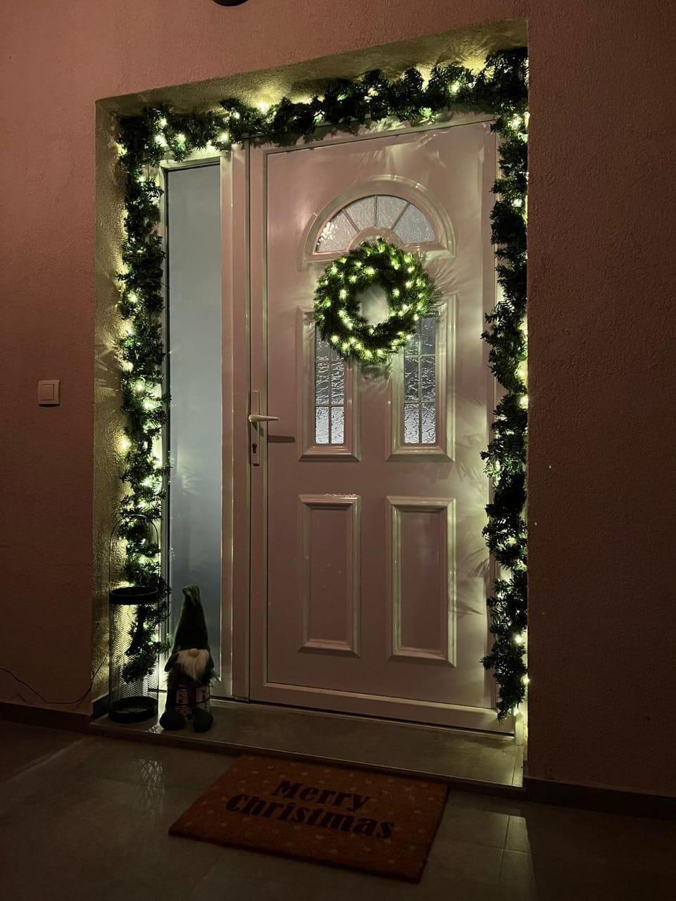 Facade/entrance, Off site, Balcony/Terrace