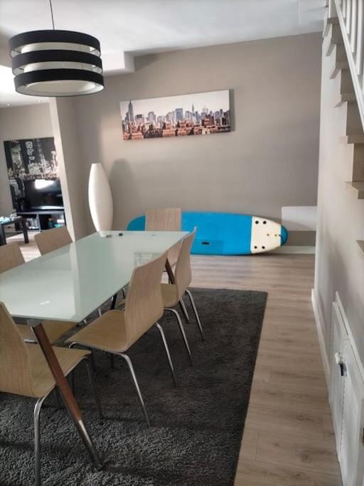luminoso duplex en Las Canteras (Surf Zone) Apartment in Las Palmas de Gran Canaria