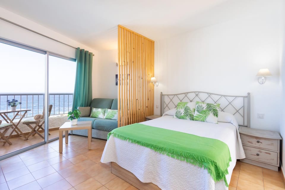 TenoHomes Oceanview Studio with Balcony Apartment in Canary Islands