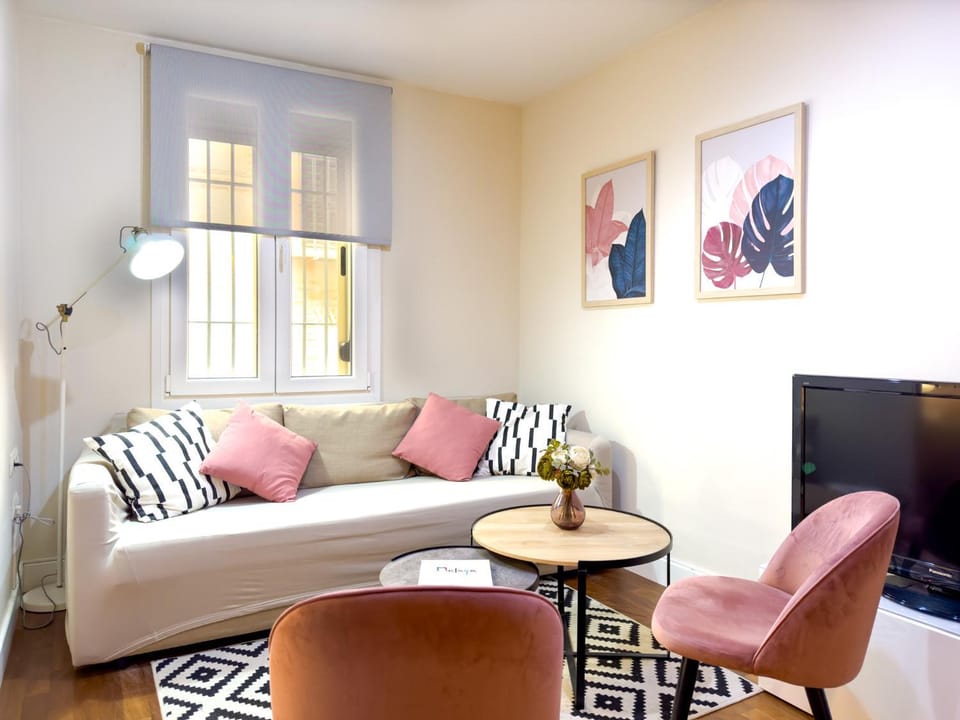 Off site, Living room
