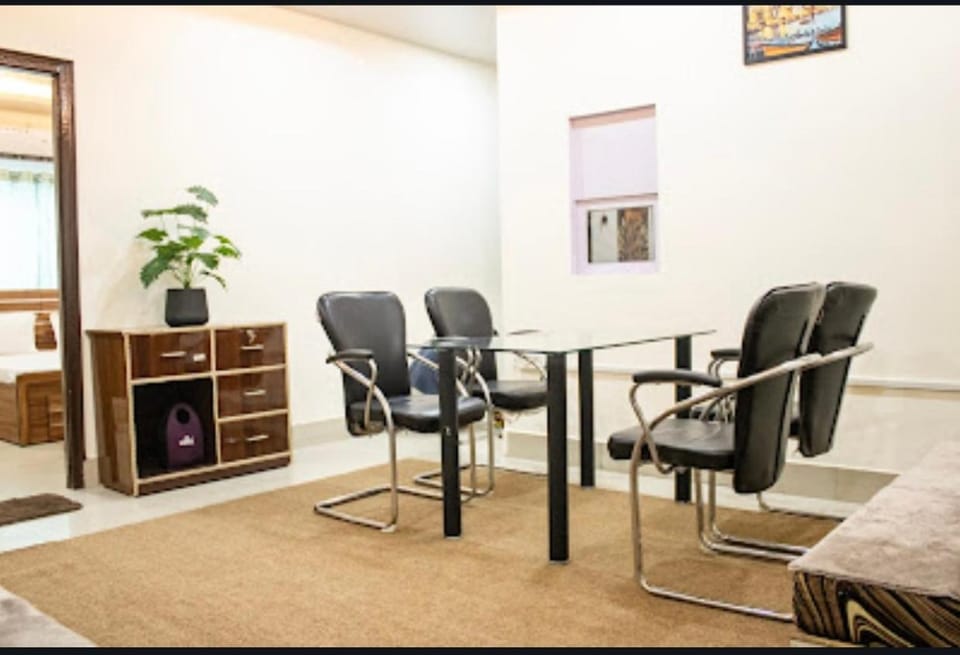 Ambassador Inn -Home Stay Apartment in Varanasi