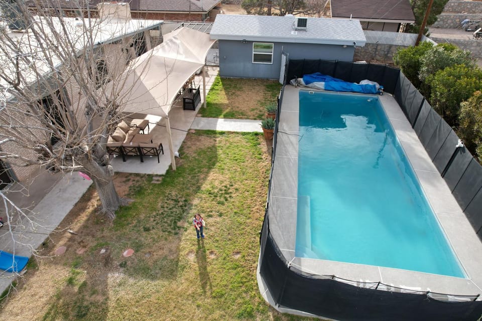 Pool view, Swimming pool