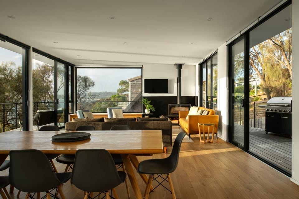 Blessington Beachside Retreat -38km to CBD House in Tasmania
