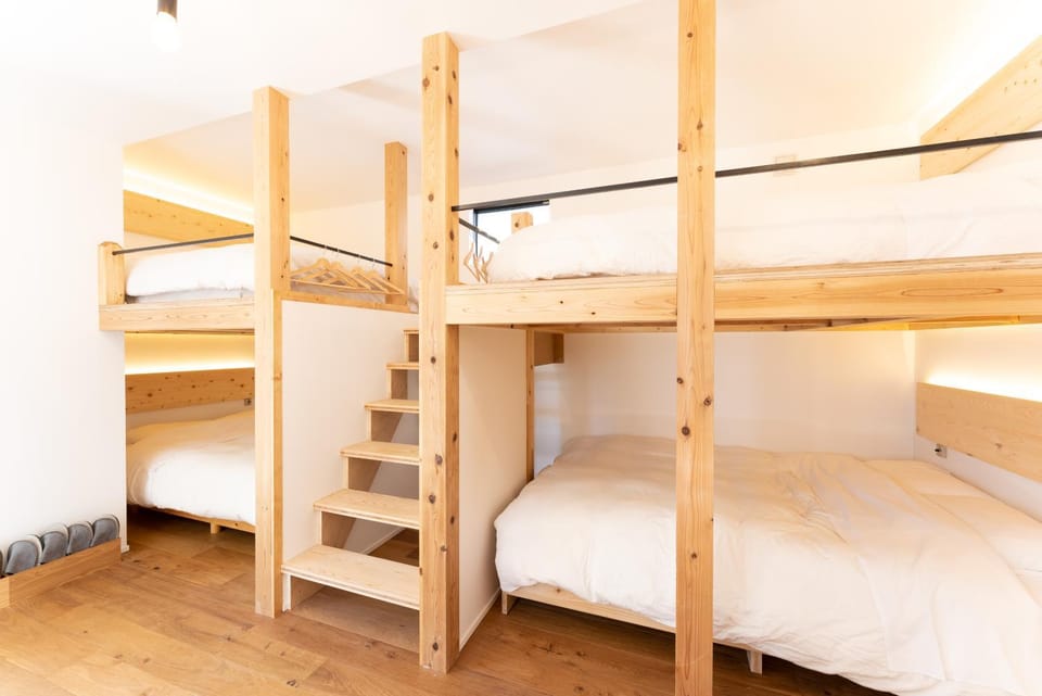 Bed, bunk bed