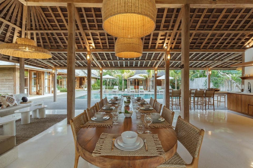 Seating area, Dining area