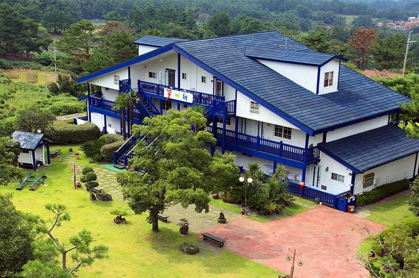 Ggotmuche Pension Country House in South Korea