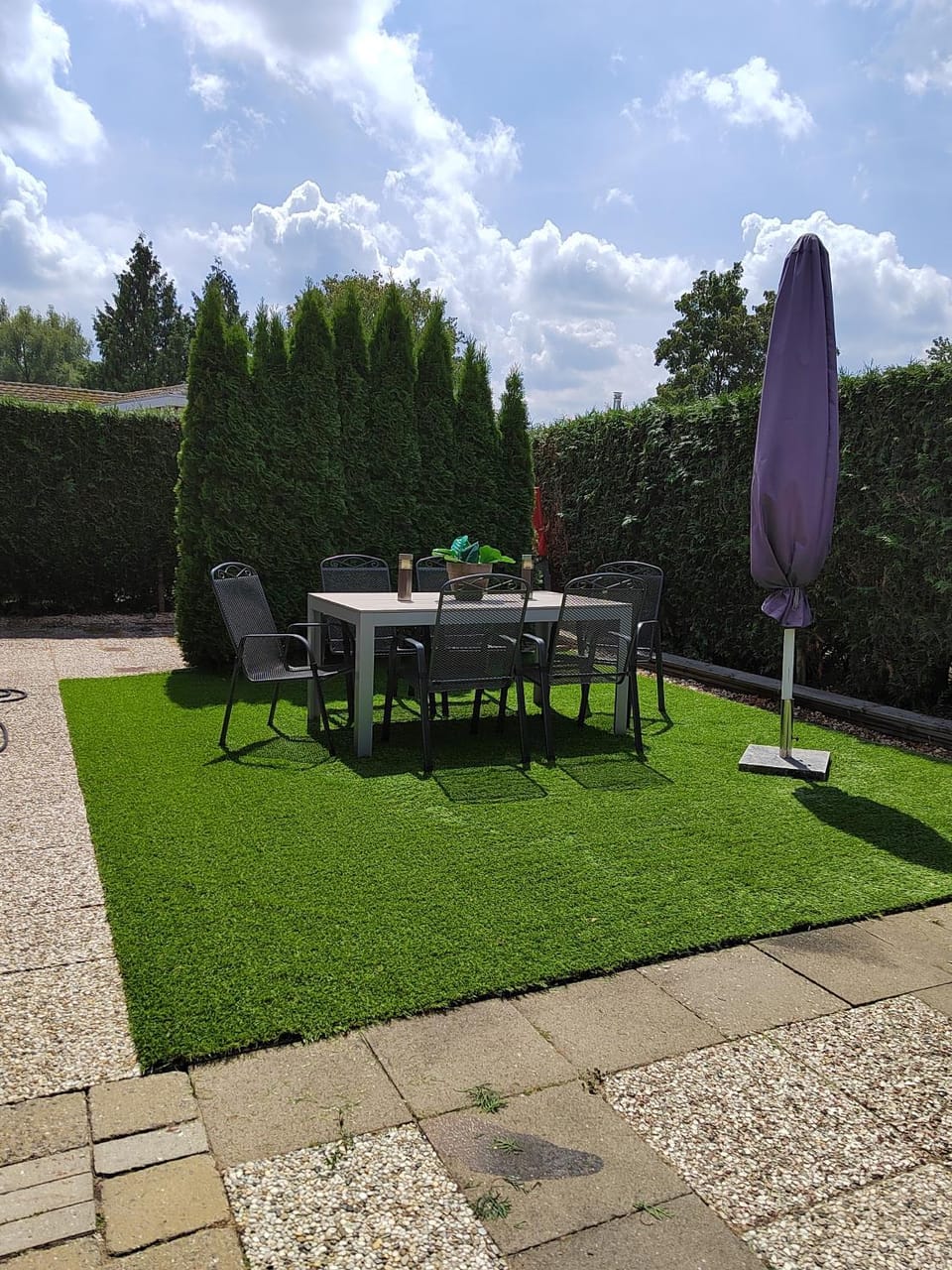 Garden, Seating area, Garden view