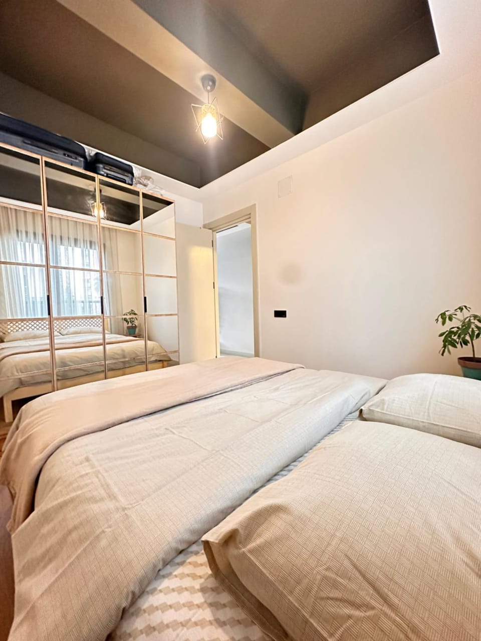 Marinaya 9 dakika 2 odalı tasarımlı merkezi konumda ev Apartment hotel in Mersin