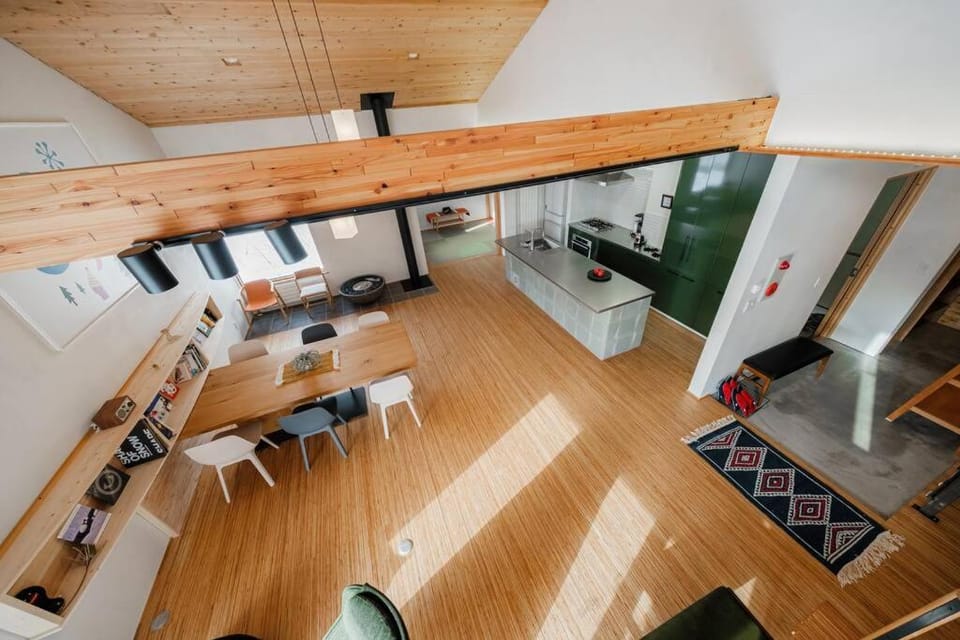 Facade/entrance, Kitchen or kitchenette, Living room, Seating area, Dining area, minibar, pet friendly