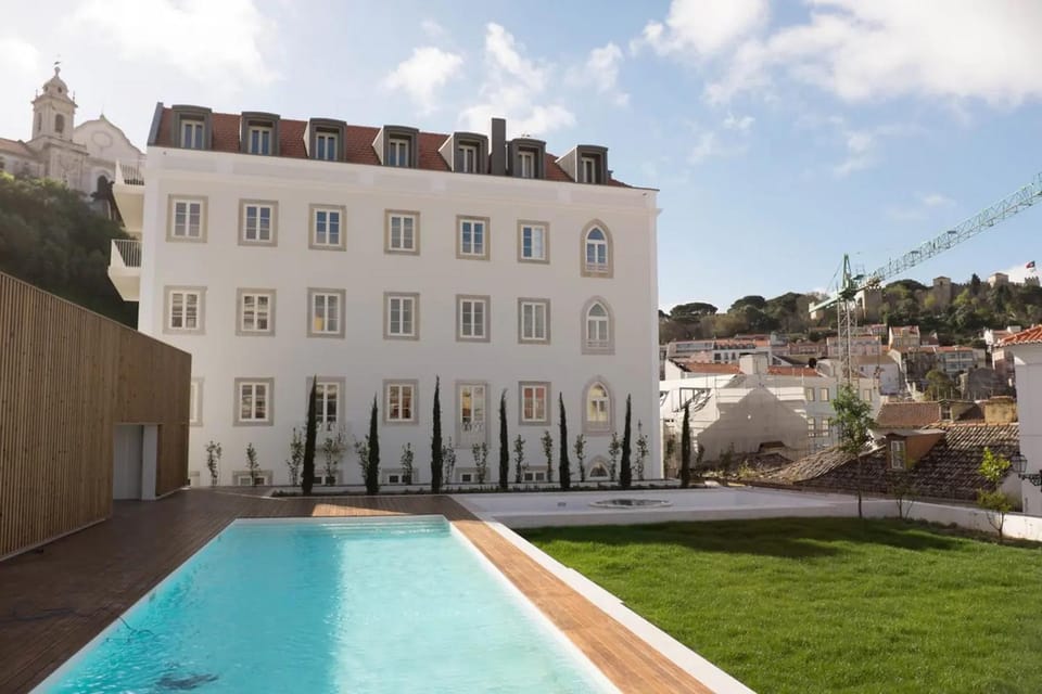 FLH Mouraria Art Apartment with Pool Apartment in Lisbon