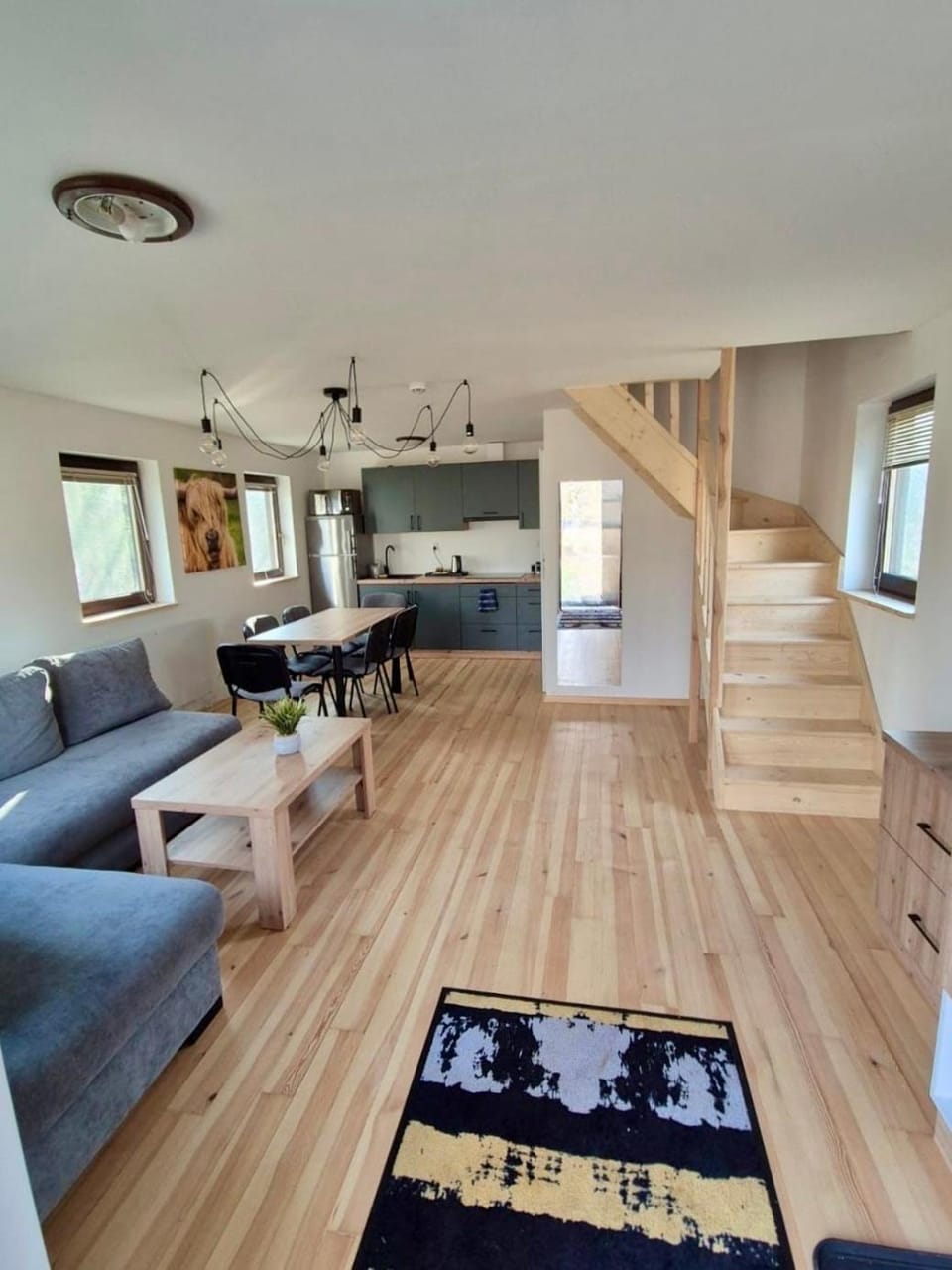 Kitchen or kitchenette, Living room, Seating area, Dining area
