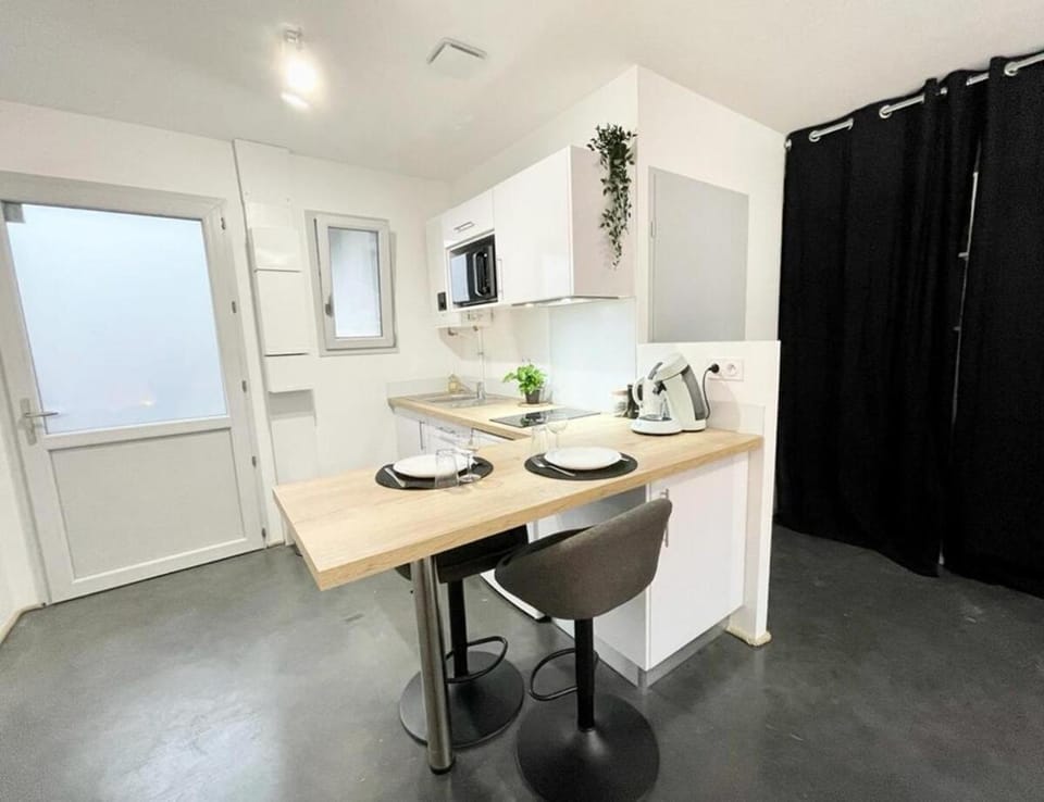 Le Chic - Parking - Extérieur - Fibre - Calme Apartment in Mont-de-Marsan
