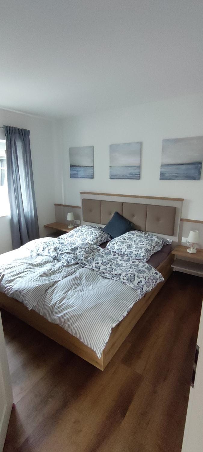 Bed, Bedroom