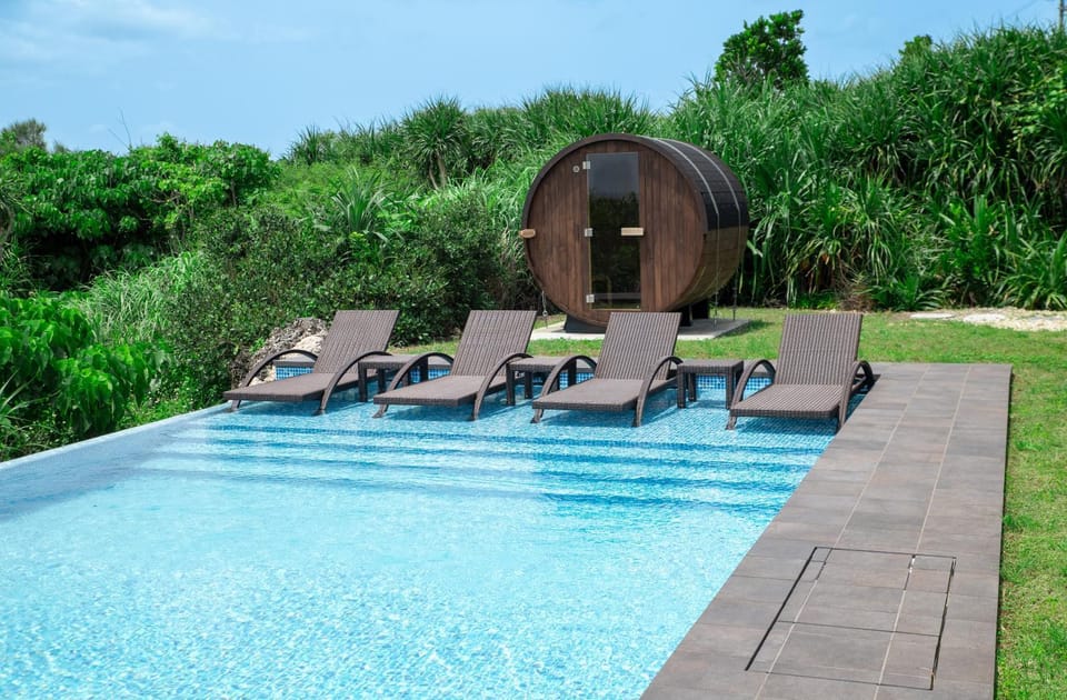 Sauna, Swimming pool