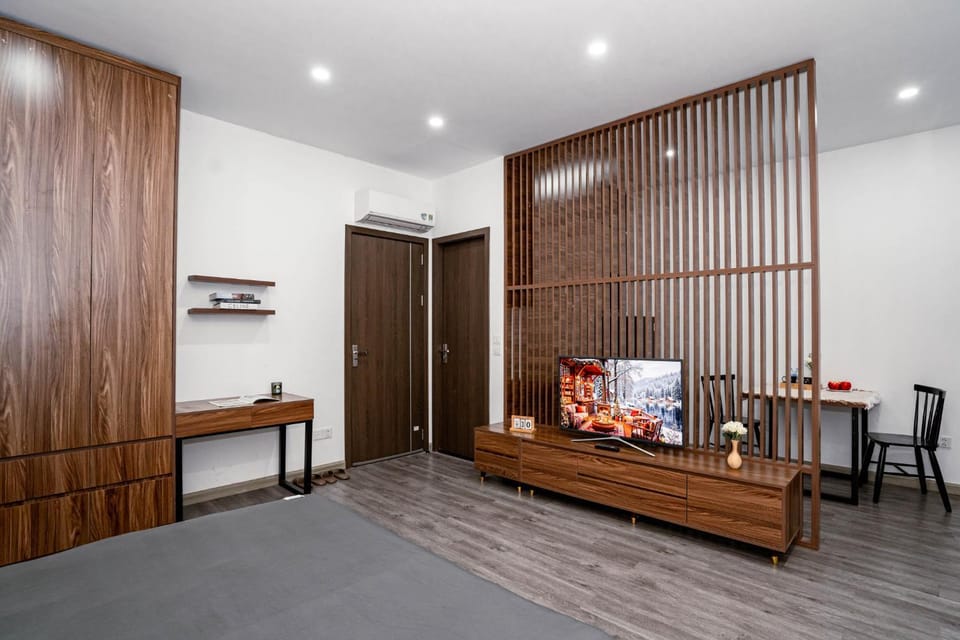 TV and multimedia, Living room, Seating area, wardrobe