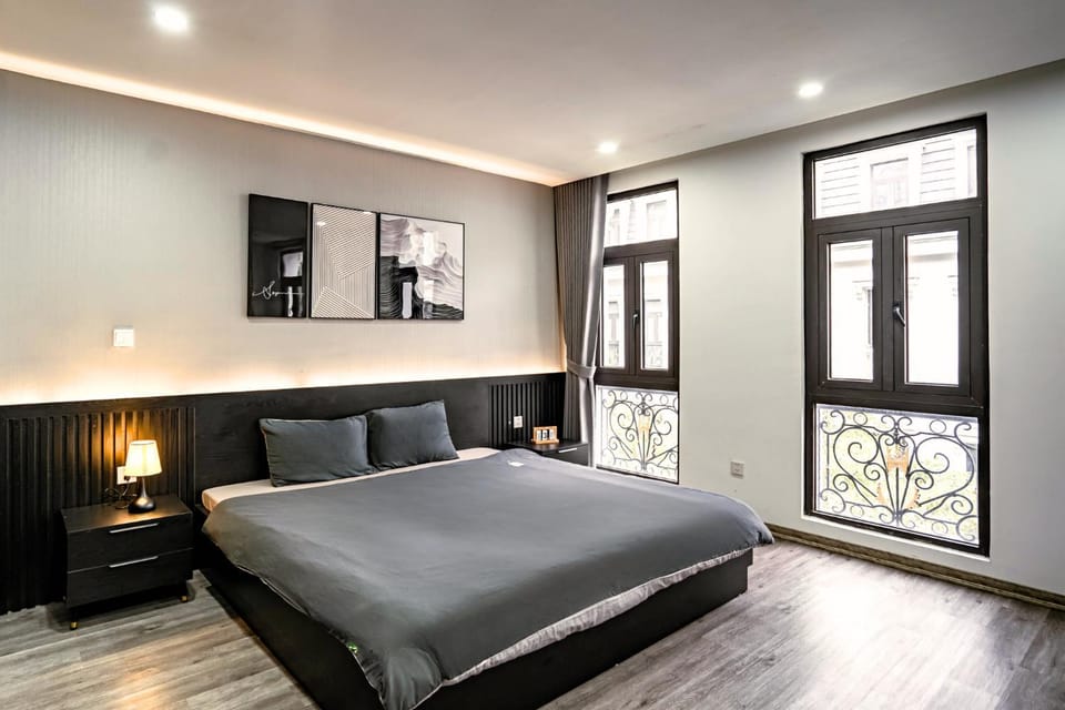 Bed, Other, Bedroom, City view, City view, Street view, Street view