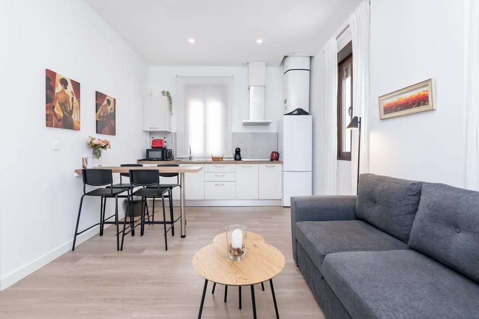 Kitchen or kitchenette, Living room