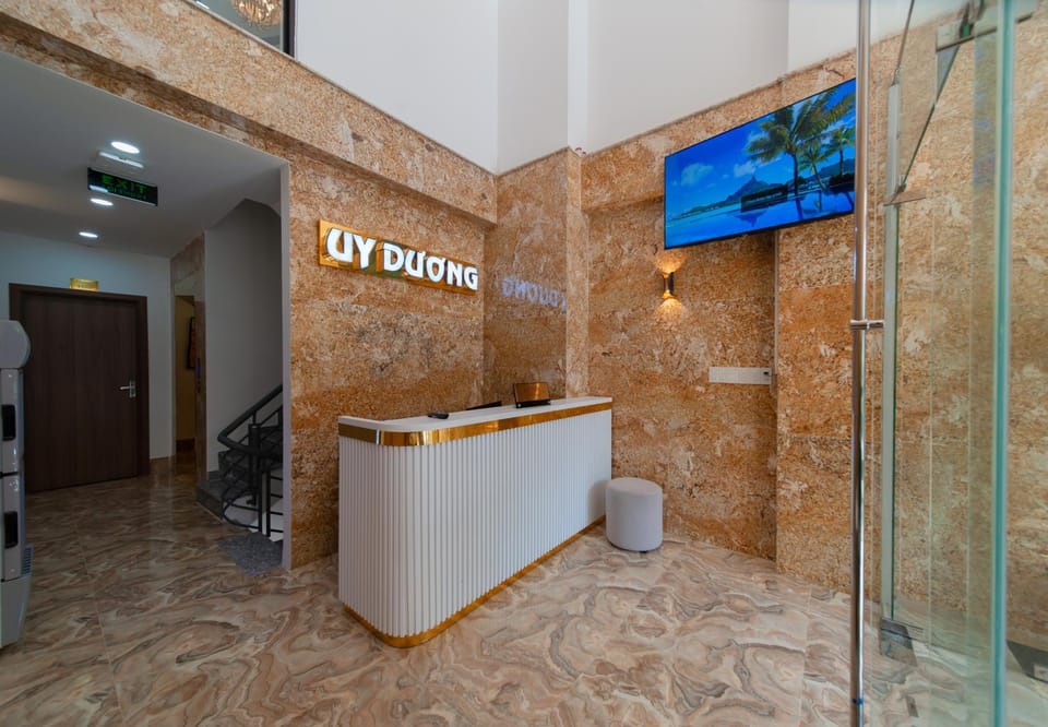TV and multimedia, Lobby or reception