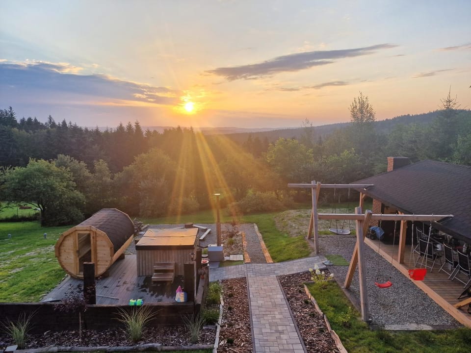 Natural landscape, BBQ facilities, Sauna, Mountain view, Sunrise