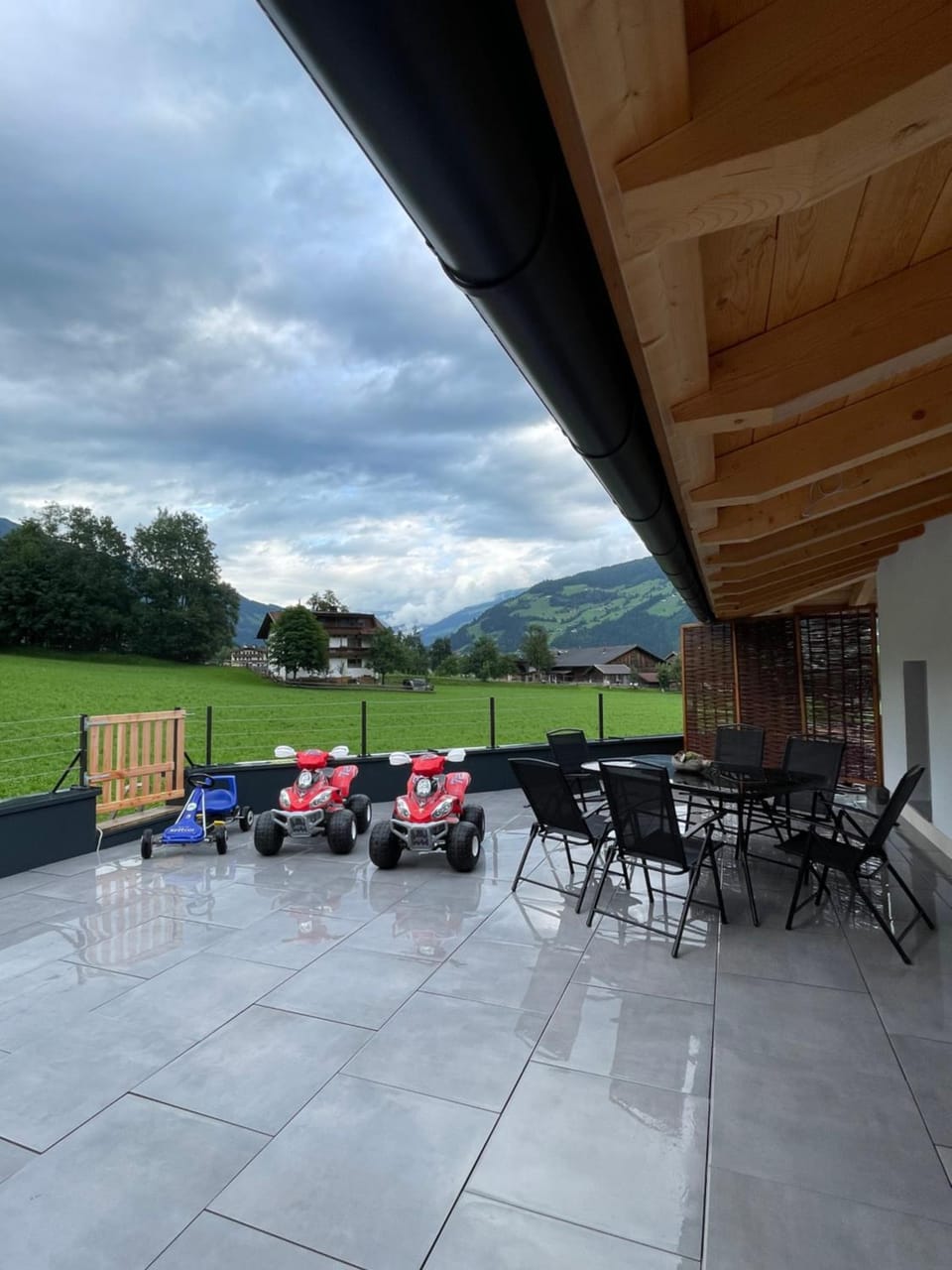 Balcony/Terrace, Balcony/Terrace