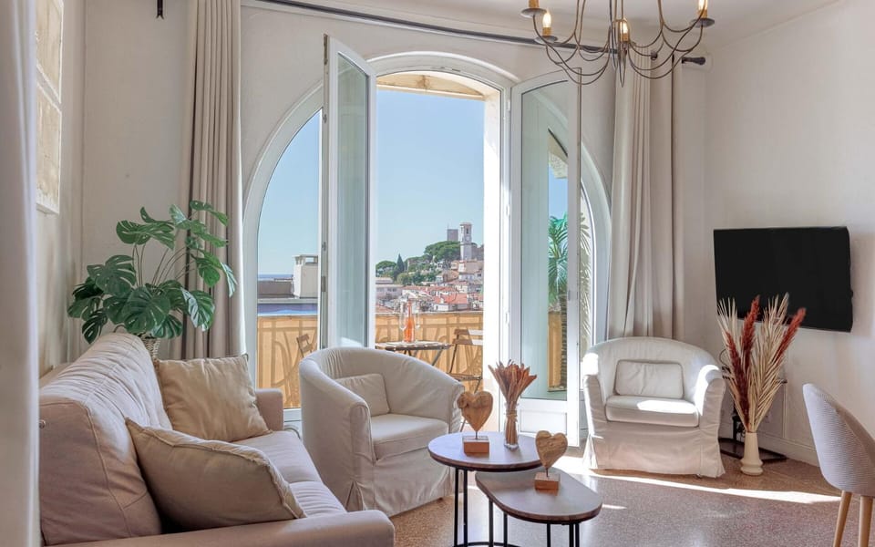 TV and multimedia, Balcony/Terrace, Living room