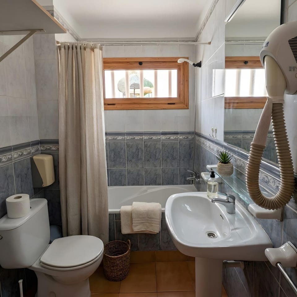 Bathroom, Living room
