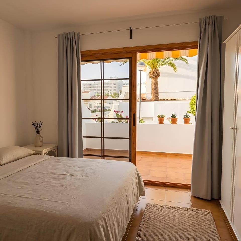 Property building, Living room, Bedroom