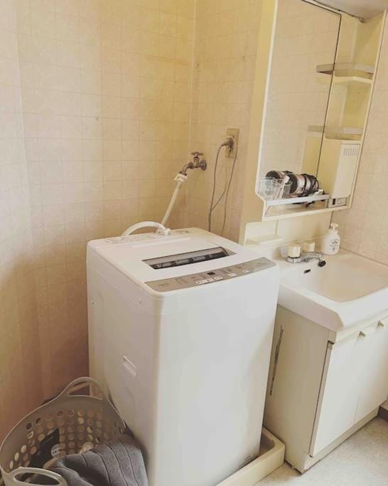 laundry, washing machine