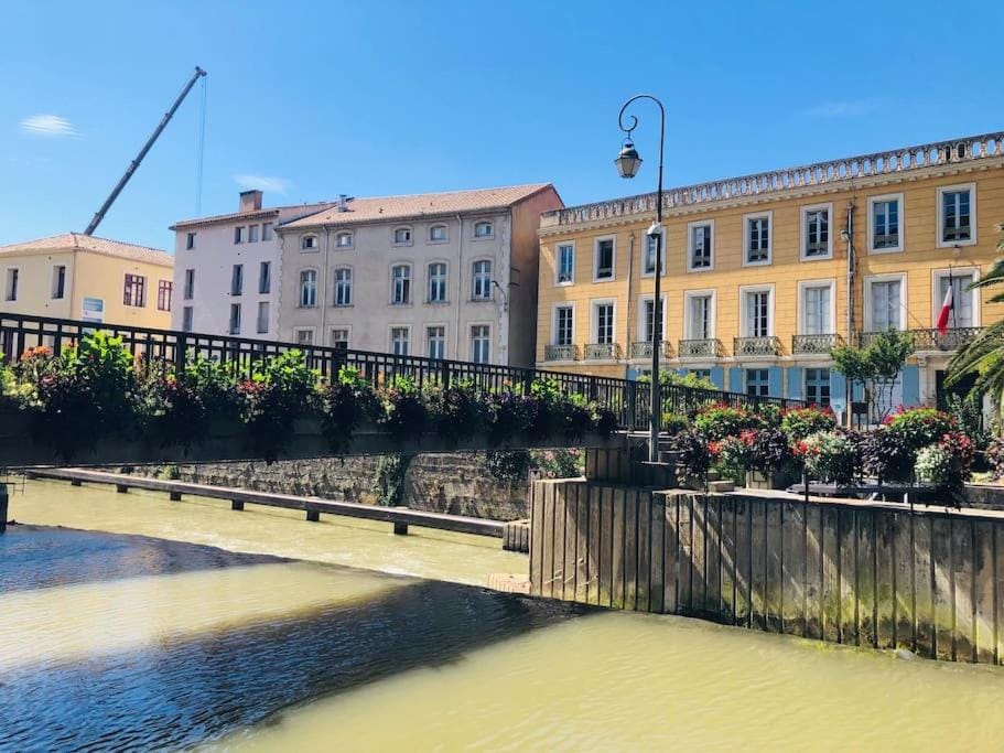 Appartement Terrasse proche centre et canal Apartment in Narbonne