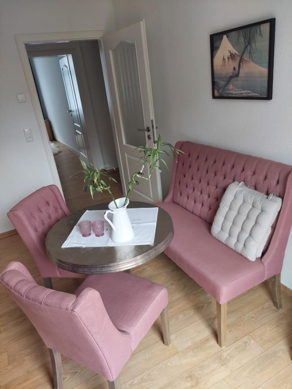 Seating area, kitchen