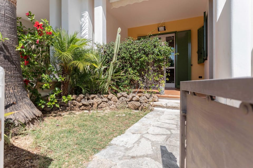Property building, Garden, Garden view