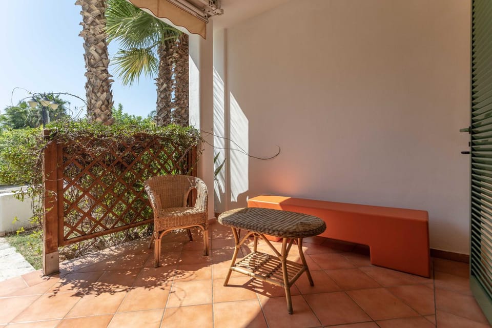 Patio, Garden, Balcony/Terrace