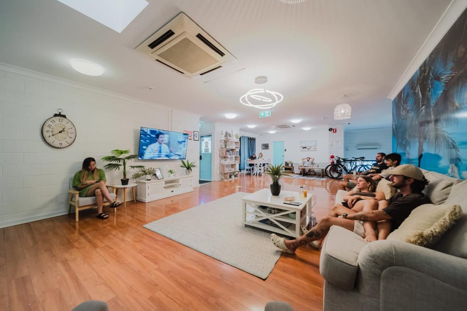 Communal lounge/ TV room