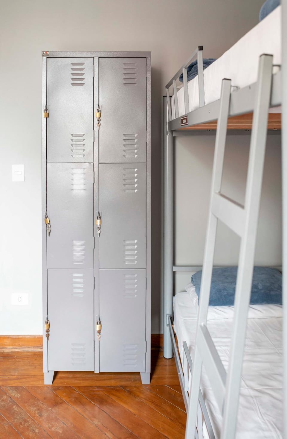 bunk bed