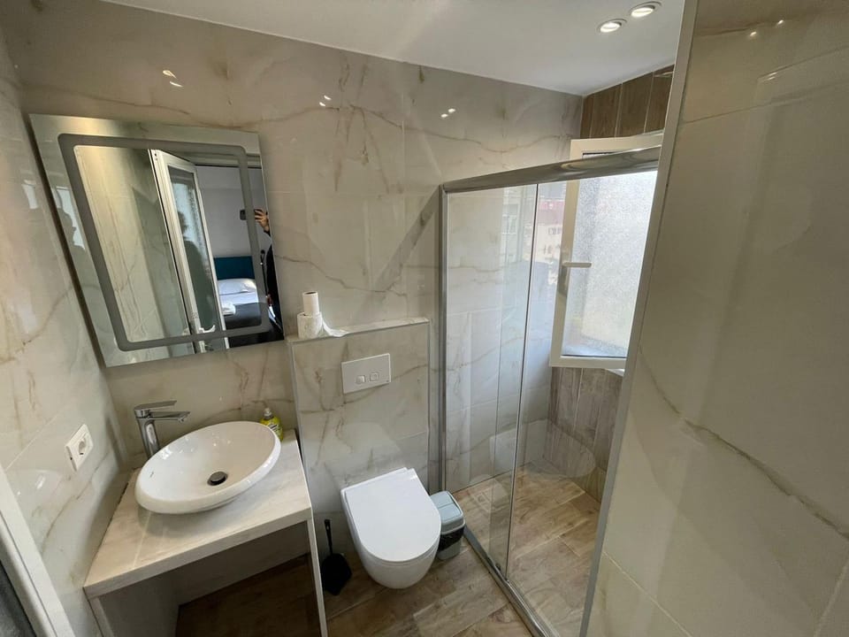 Toilet, Bathroom