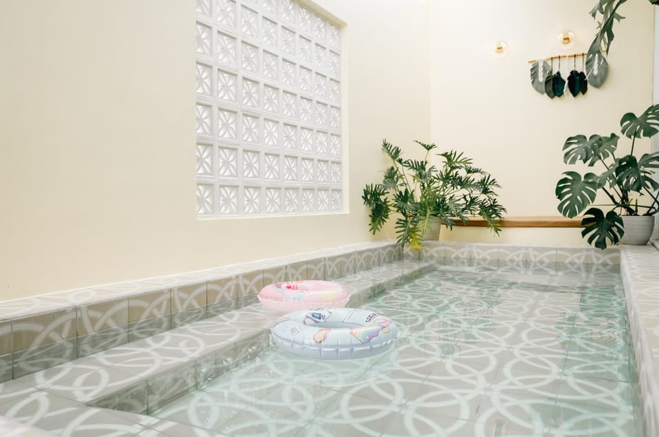 Pool view, Swimming pool