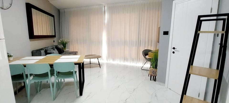Living room, Seating area, Dining area