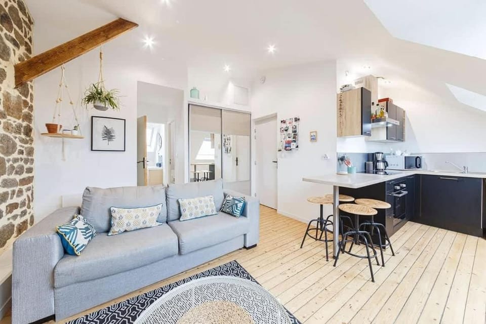 Kitchen or kitchenette, Living room, Dining area