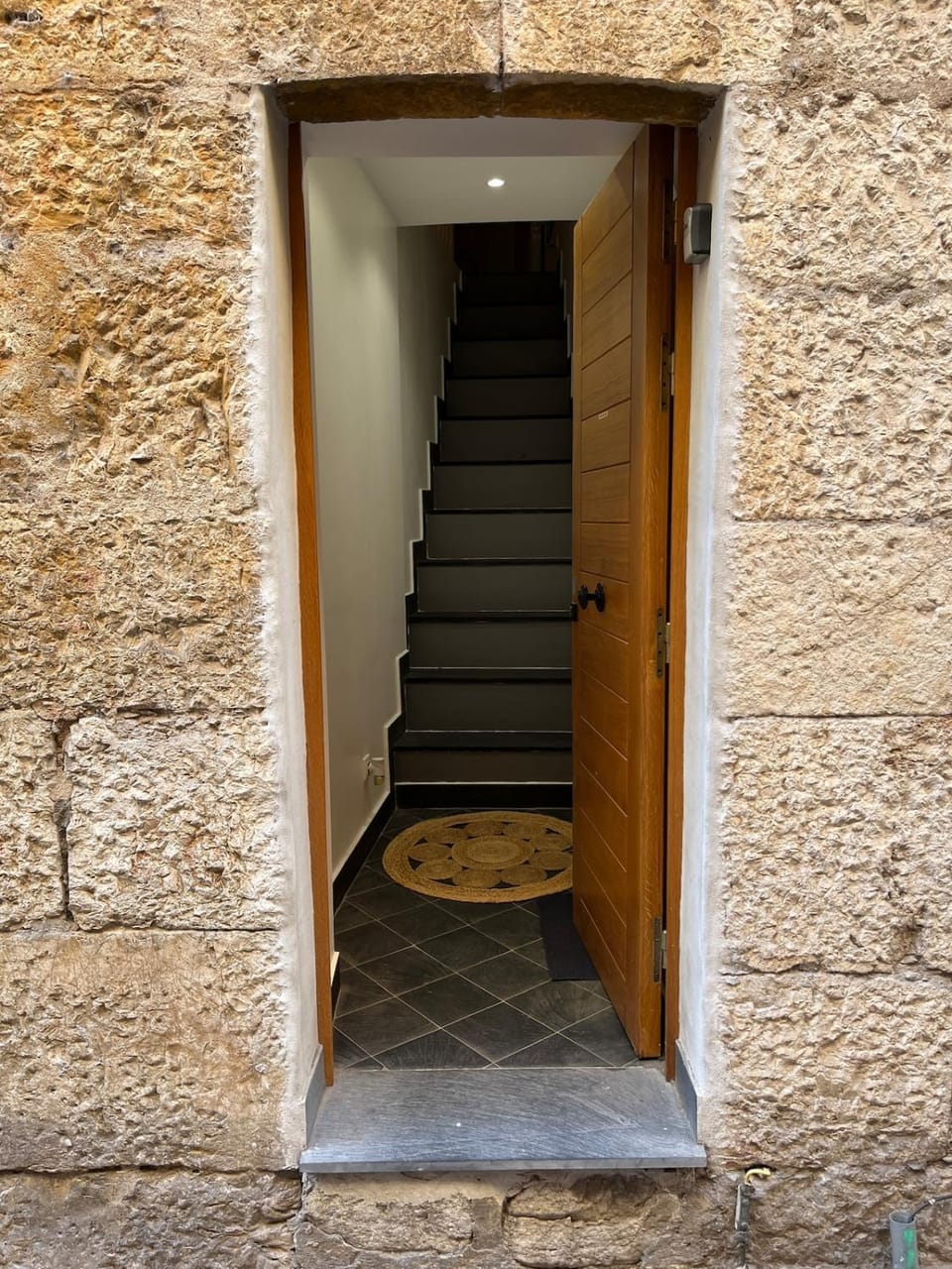 Property building, Facade/entrance