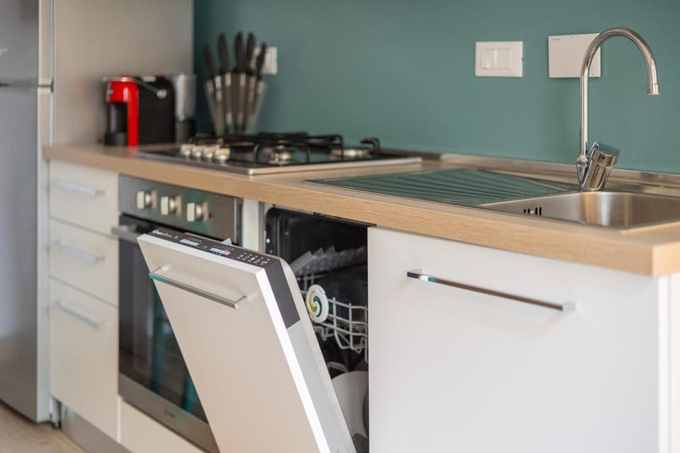 dishwasher, pet friendly
