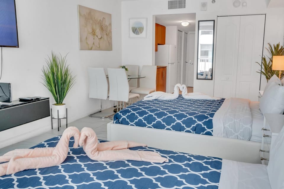 Beautiful High Floor Studio * Brickell * Ocean view Apartment in Brickell