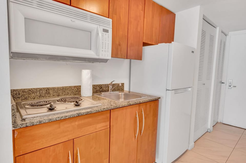 Beautiful High Floor Studio * Brickell * Ocean view Apartment in Brickell