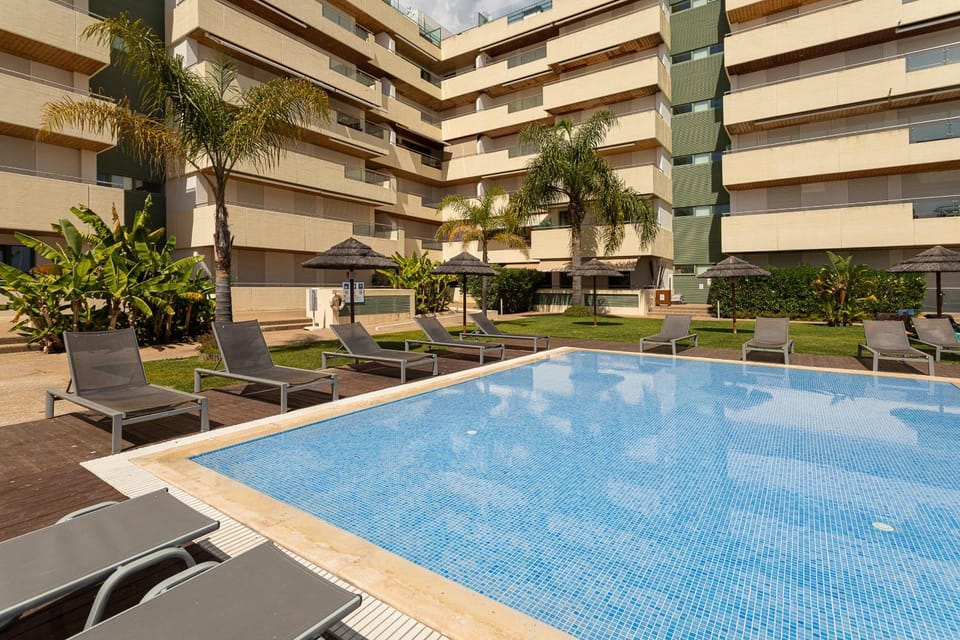 Aquamar Sunset T2 by HsR Marina Vilamoura Apartment in Quarteira