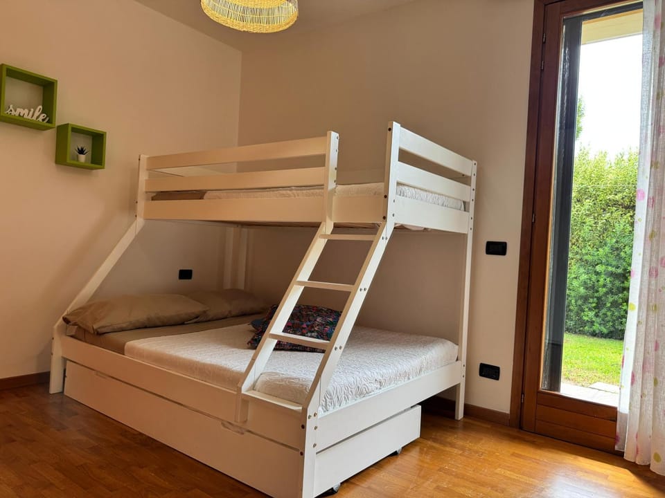 Photo of the whole room, bunk bed