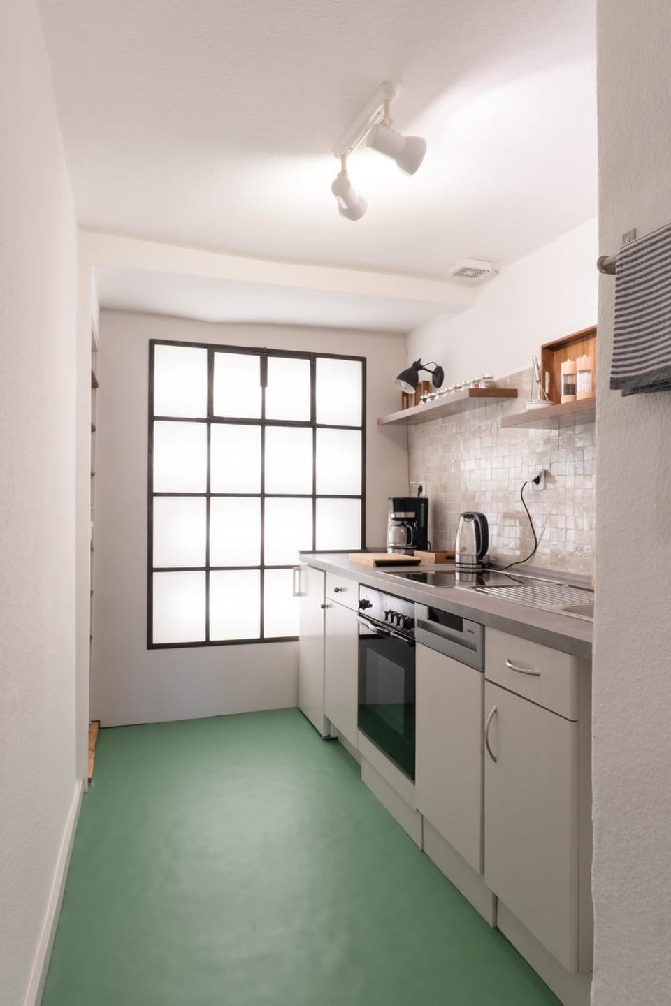 Kitchen or kitchenette, dishwasher, oven, stove, kitchen