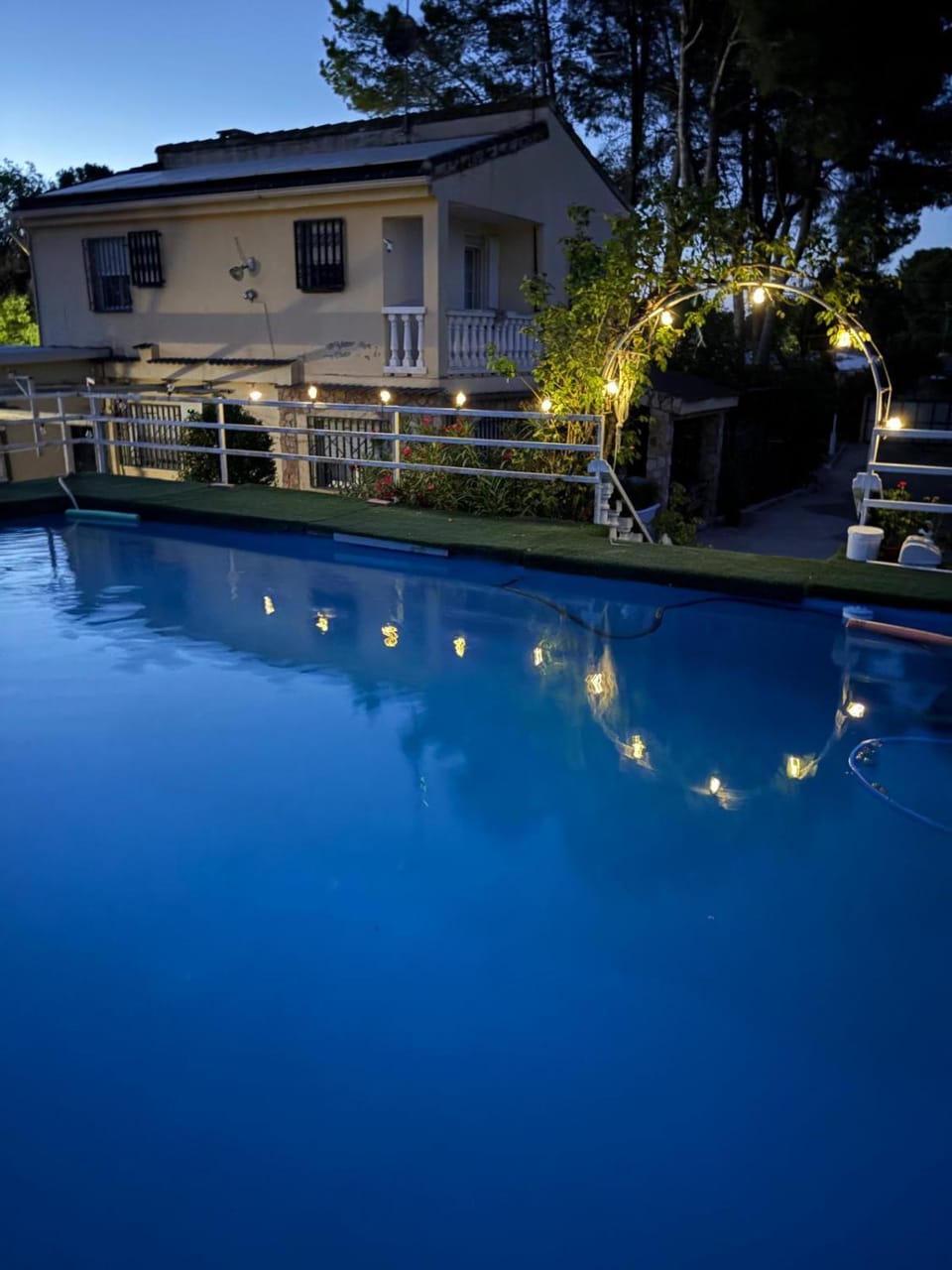 Night, Swimming pool