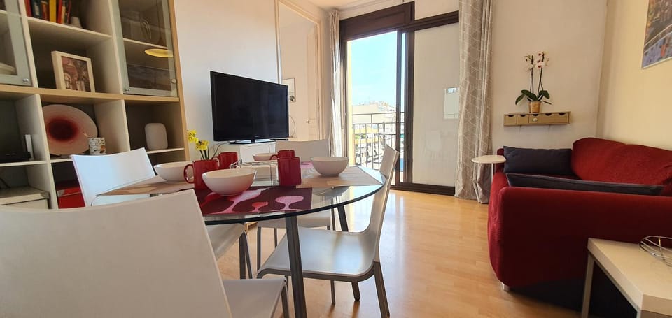 Communal lounge/ TV room, Living room, Dining area